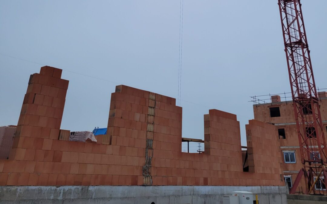 Od základů po&nbsp;první zdivo na&nbsp;DVOJCE